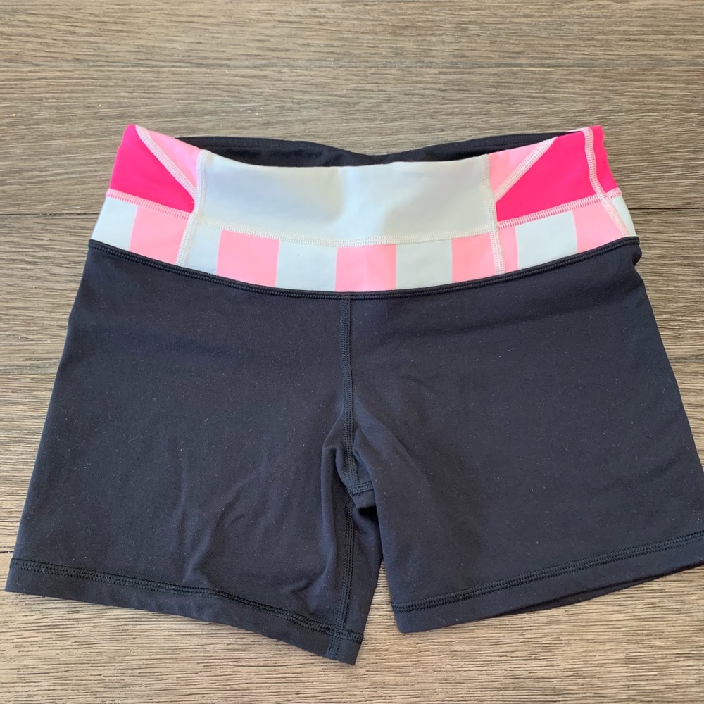 Lululemon size 6 shorts